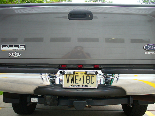 Closeup of rear LIN3s on license plate bracket.